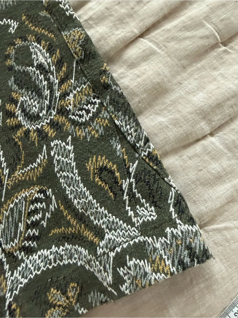 Maison Article floral Tapestry Cargo Joggers Size Medium